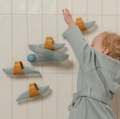 Little Dutch Bathtub Ball Track - Blue 7 Little Dutch Bathtub Ball Track - Blue -Little Dutch Frame3 2024 02 16T110727.492